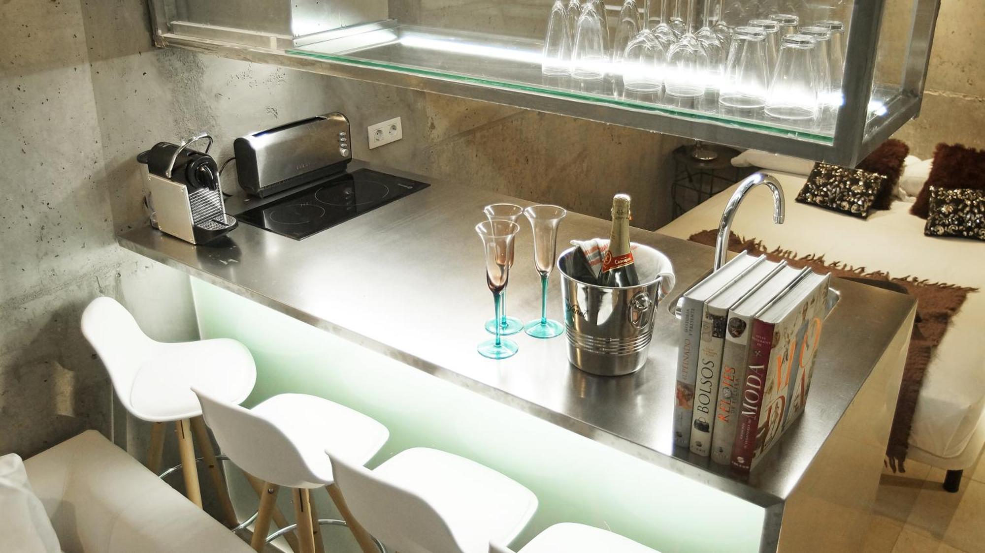 Apartment Barcelona Rentals - Pool Terrace In City Center Exterior photo