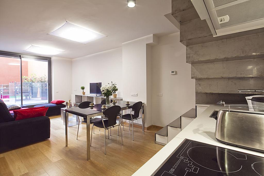 Apartment Barcelona Rentals - Pool Terrace In City Center Exterior photo