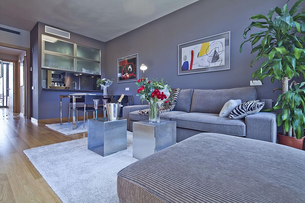 Apartment Barcelona Rentals - Pool Terrace In City Center Exterior photo
