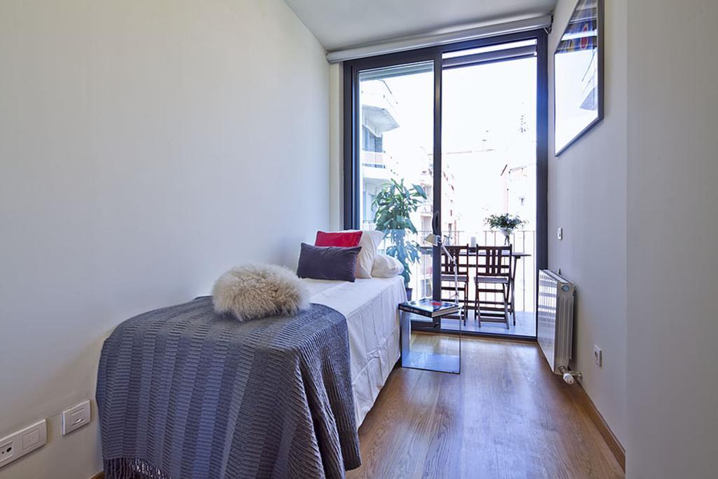Apartment Barcelona Rentals - Pool Terrace In City Center Exterior photo